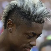 Tite decide usar Bruno Henrique de centroavante no Flamengo após punição de Gabigol