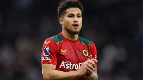 João Gomes no Tottenham Hotspur Stadium, em partida entre Tottenham e Wolverhampton, pela Premier League, no dia 17/02/2024. Foto: Alex Pantling/Getty Images