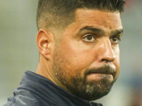 Corinthians coloca dupla reprovada por António Oliveira em lista de negociáveis