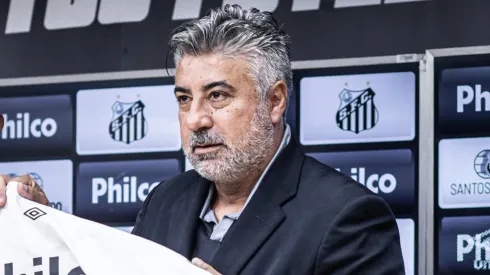 Gallo pode confirmar mais um reforço chegando ao Santos.