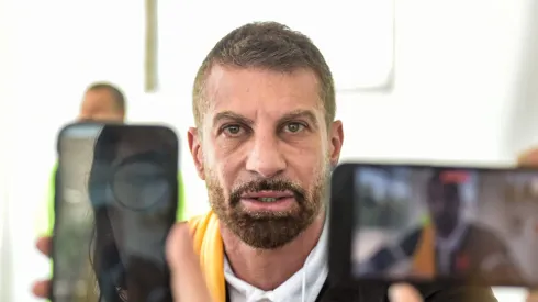 RJ - RIO DE JANEIRO - 11/11/2023 - VASCO, ELEICAO PARA PRESIDENTE - Pedrinho, candidato da chapa Sempre Vasco, durante a eleicao a qual elege o Presidente do Vasco da Gama para o Trienio 2024 a 2026, realizada na Sede do Calabouco, centro do Rio de janeiro. Foto: Thiago Ribeiro/AGIF