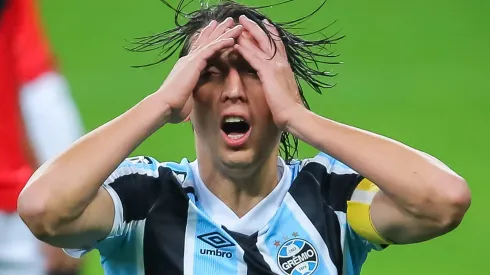 Geromel é vetado pelo Grêmio e lesão confirma novo drama
