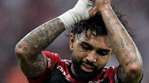 Flamengo define contratação de novo centroavante que chegaria para vaga de Gabriel Barbosa
