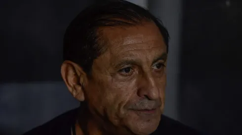 Treinador do Vasco é avisado sobre possível saída no elenco