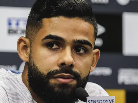 Bastidores: Felipe Jonatan expõe detalhes de sua renovação de contrato com o Santos