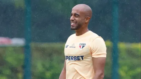Craque decide jogar com Lucas Moura e descarta ida ao Corinthians - Foto: Flick do São Paulo