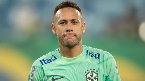 Neymar com a Seleção Brasileira durante treino na Arena Pantanal. Foto: Gil Gomes/AGIF