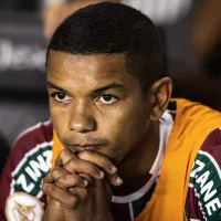 Fluminense toma atitude com David Braz e zagueiro pode estar de saída