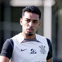 Matheus Bidu volta a jogar pelo Corinthians após quatro meses e pode ganhar sequência