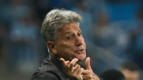 Renato durante partida pelo Gauchão 2024. Treinador vai contar com grande apoio da torcida