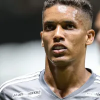 R$ 350 mil por mês: Santos tenta última cartada para contratar Pedrinho, do Atlético-MG