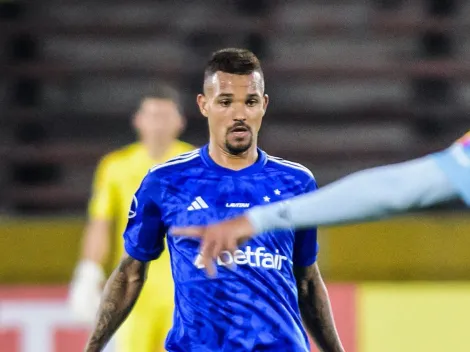 Zé Ivaldo recebe mais um cartão pelo Cruzeiro e vira dúvida contra o Atlético-MG