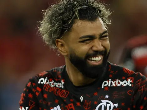 Com Gabigol na bandeira, torcida do Flamengo provoca Vasco