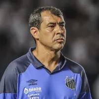 Fábio Carille não entendeu a ausência do VAR em lance envolvendo Weverton: \'Nunca trabalha\'