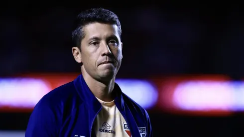 Thiago Carpini técnico do São Paulo precisa mostrar resultado e desempenho (Foto: Marcello Zambrana/AGIF)