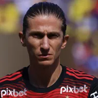 Filipe Luís recebe convite para sair do Flamengo e ser auxiliar técnico no Cruzeiro; ídolo recusa oferta
