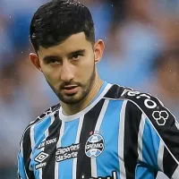 Villasanti joga de zagueiro em Grêmio x Huachipato  na Libertadores e torcida dispara: ‘Precisa contratar’