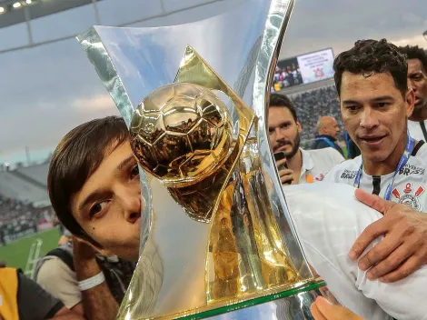 Qual time mais liderou o Brasileirão, Corinthians ou Palmeiras? Veja