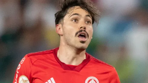 Mauricio é cobiçado no mercado da bola