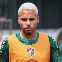 Alexsander rebate afirmação que expõe falta de espaço porque treina mal no Fluminense: “Mentira”
