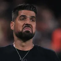 Torcida do Corinthians critica António Oliveira por não usar Garro e Coronado juntos