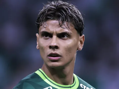 Richard Ríos demonstra apoio a Abel Ferreira sobre jogos do Palmeiras