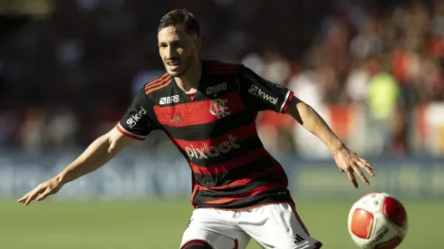 Lateral recebeu uma oportunidade entre os titulares na 1ª partida do Brasileirão