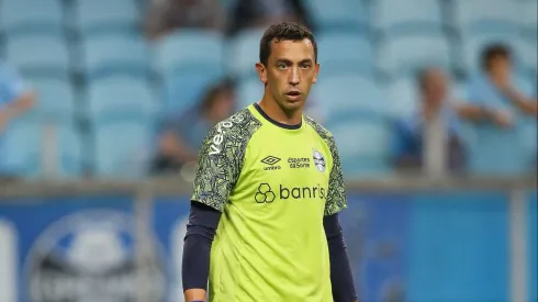 Torcida não gostou da atuação do goleiro. Photo by Pedro H. Tesch/Getty Images