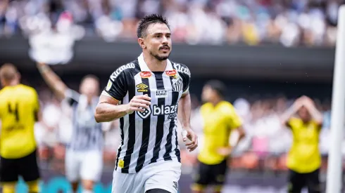 Atacante sofreu uma lesão muscular ainda pelo Paulistão