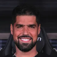 António Oliveira pode escalar Corinthians com Coronado de titular; Veja o time provável