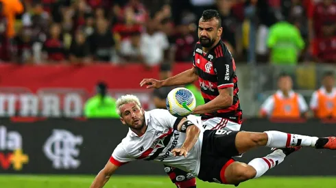 Fabrício Bruno e Calleri tretaram em Flamengo x São Paulo