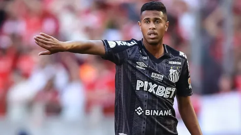 Ed Carlos estava fora dos planos do Santos