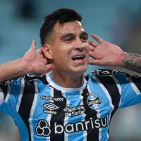 Cristaldo brilha em vitória do Grêmio e torcida comemora o momento: \'melhor camisa 10 do Brasil\'