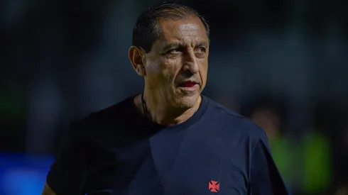 Ramón Díaz pediu a contratação do atacante, já que só conta com Rossi para a posição