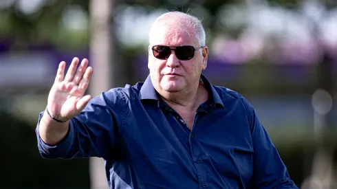 Rubão, diretor do Corinthians, deve ser chamado pela oposição para ajudar a tirar Augusto Melo