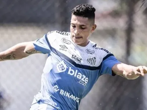 Rodrigo Ferreira se dispõe a jogar nas duas laterais do Santos se Carille precisar
