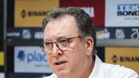 Marcelo Teixeira em coletiva de imprensa. Peixe pode perder negócio por jovem destaque do Estadual.