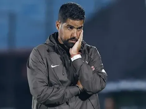 António Oliveira balança no cargo após nova derrota do Corinthians