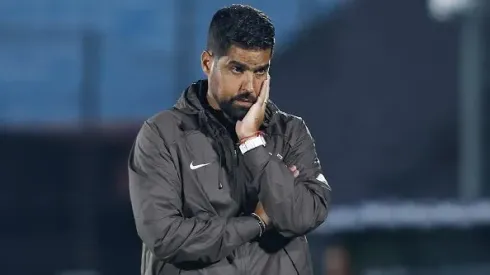 António Oliveira no Estádio Centenário em partida entre Racing-URU e Corinthians, pela Copa Sul-Americana, no dia 02/04/204. Foto: Ernesto Ryan/Getty Images