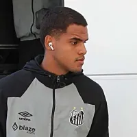 Enzo vira desfalque de última hora e causa reviravolta no Santos; entenda a mudança