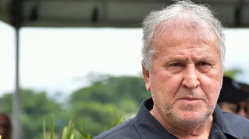 Tite acabou ouvindo uma sugestão de Zico.