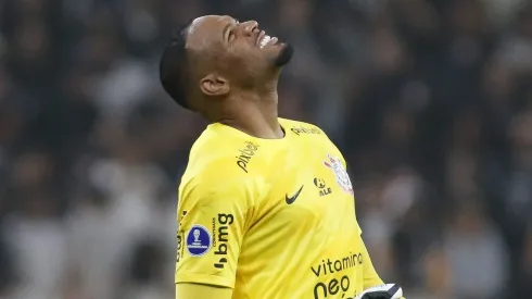 Carlos Miguel, goleiro do Corinthians, respeita Cássio, mas momento é de mais jogos