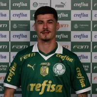 Rômulo é 'esquecido' em comemoração do Palmeiras e web reage