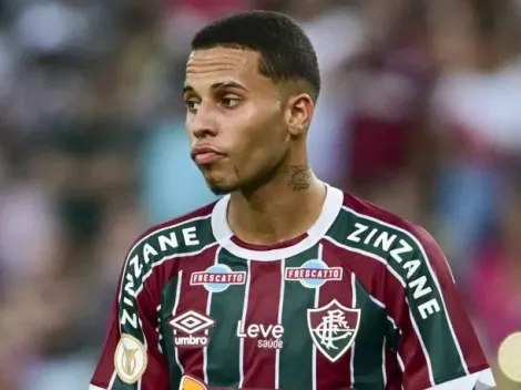 Torcida do Fluminense critica Alexsander por deixar Fluminense 'na mão' com lesão de Andre