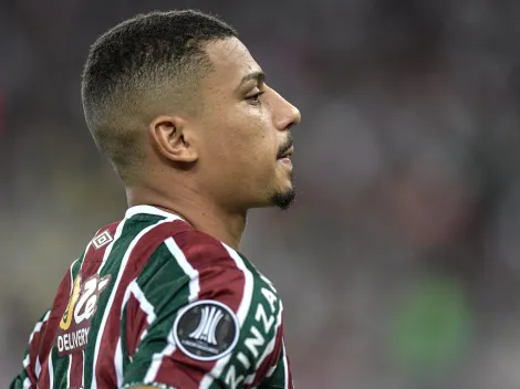 André deixa estádio de muletas e preocupa diretoria do Fluminense