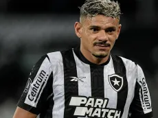 Futuro do ataque indefinido: Artur Jorge busca substituto para Tiquinho Soares no Botafogo