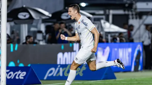 Centroavante argentino marcou o 2° gol da partida