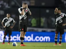 Torcida do Vasco aplaude Criciúma depois de ver o time sofrer o quarto gol em São Januário