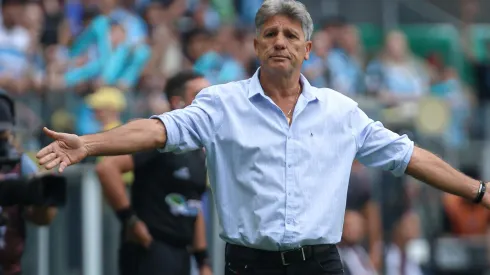 Renato Gaúcho revela os bastidores da saída de campo do elenco do Grêmio