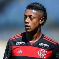 Em tom de revolta, Bruno Henrique reclama de arbitragem de Raphael Claus e cita John Textor: “não sabemos o que pode acontecer”